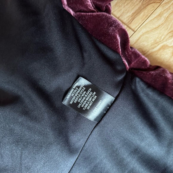 Maroon/Burgundy Velvet Jacket - Picture 5 of 8